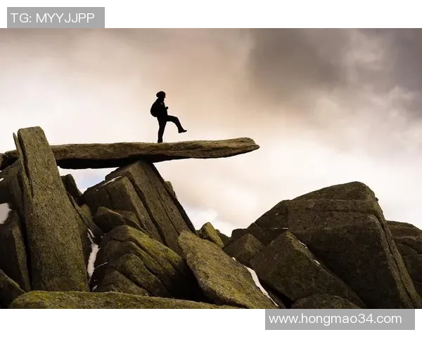 攀登梦想的巅峰上海攀岩队在极限运动世界杯中的成长与蜕变